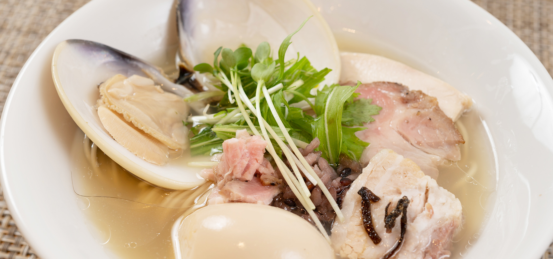 地蛤を使った淡麗ラーメン LOKAHi